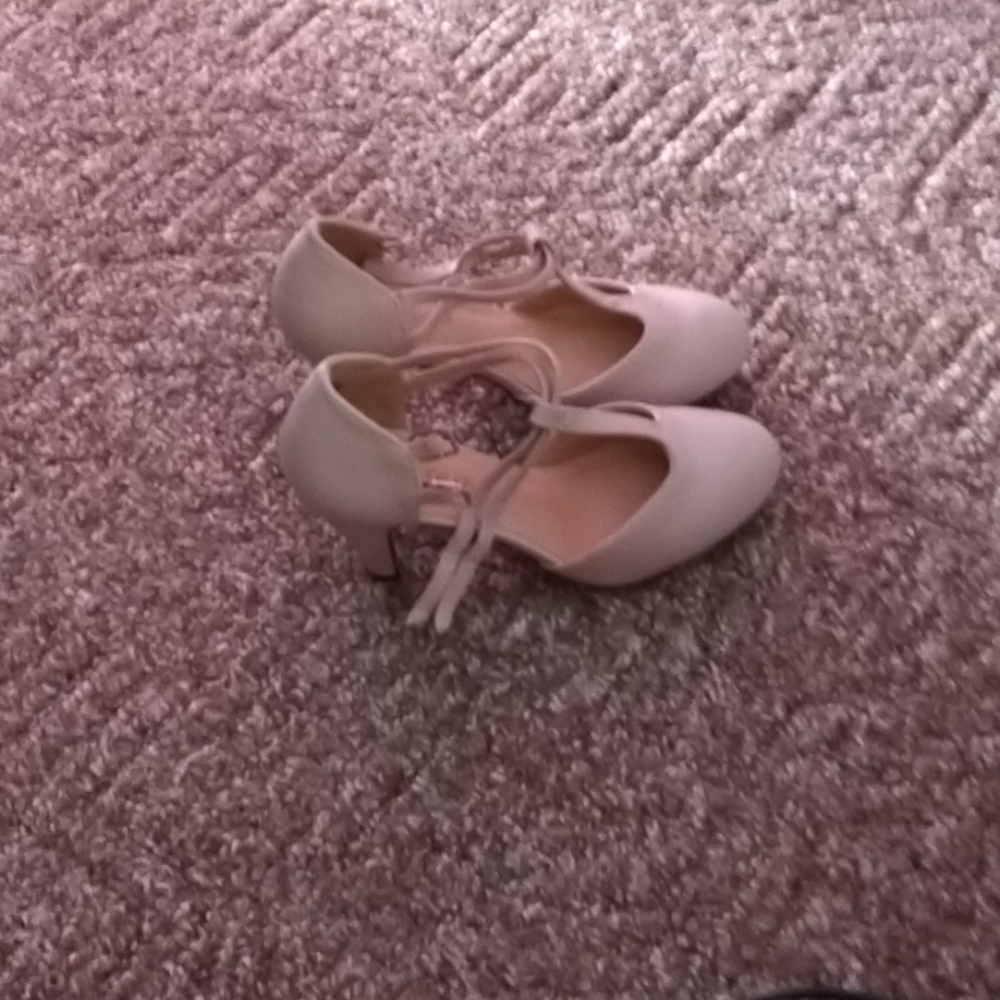 Shoes - Picture 3 of 3